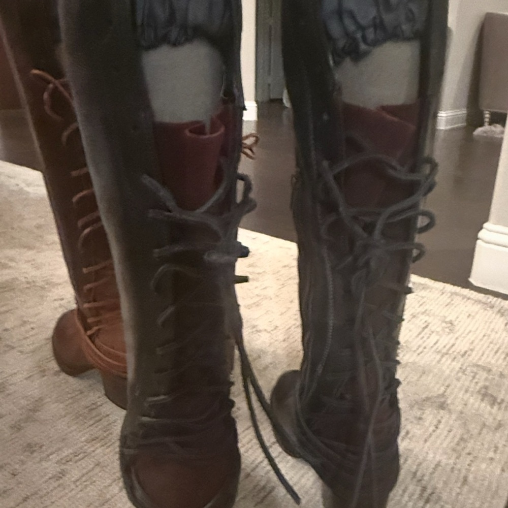 New Freebird boots Dark Navy color front / Burgundy color in back Leather Boots - Picture 3 of 4